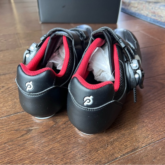 Peloton spinning shoes - Picture 3 of 8